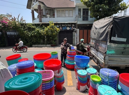 bi-quyet-tim-nguon-lay-si-do-nhua-gia-re-cho-cua-hang-dai-ly